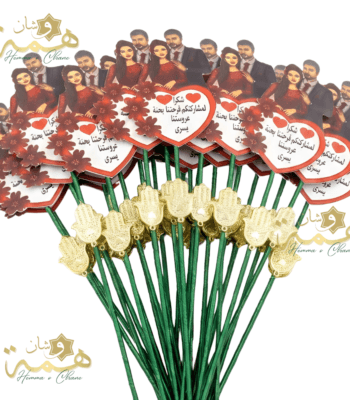 floral , mariage , wedding , Anniversaire , Birthday , Compositions Florales Luxe, floral, Anniversaire, Birthday, Compositions Florales Luxe, Marriage, wedding, عقد القران , ورد , سبوع , coffret chocolat , Baby shower , Dattes fourrées prestige , Coffrets gourmands / Chocolats de luxe , Mariage marocain , Cadeau parfait , Fiançailles , حنة , حنة العروس , Henné , Tawzi3at , Luxe , Hemma o Chane , Henné , Mirror , Maraya, Menu , ramadan , aid el fitre , luxe , Chocolate , satin , 2026 , Coffret fleurs mariage , Box roses rouges , Cadeau personnalisé couple , Composition florale , artificielle luxe , Coffret velours cœur , Plateau miroir mariage, Plateau fiançailles personnalisé, Trousseau mariée Maroc, Décoration mariage luxe, Plateau alliances, Cadeau mariage personnalisé, Miroir calligraphie arabe , Plateau Miroir Personnalisé Décoration Mariage Maroc Plateau Fiançailles Henné Sur Mesure Tyafer Accessoires Mariée Drib Sda9 Cadeau Luxe