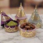 Boîte à henné violette avec décoration dorée pour mariage ou Aïd.